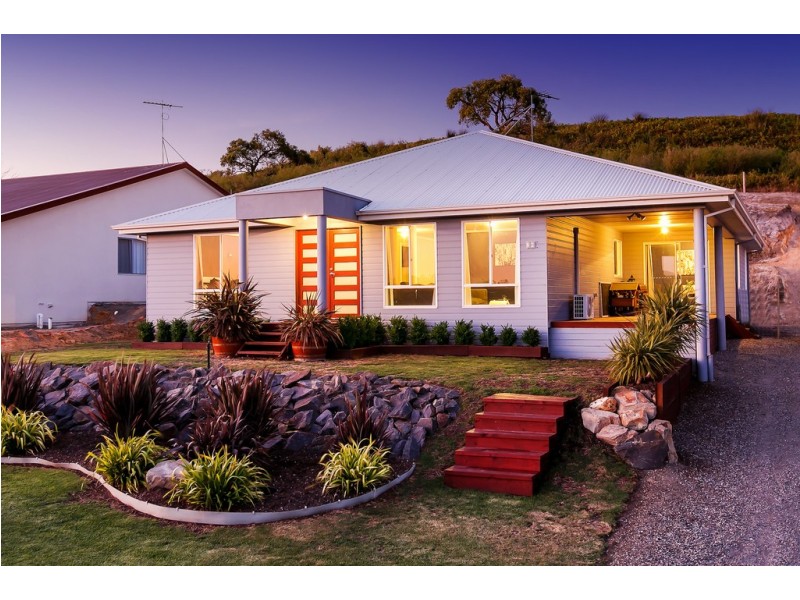 82 George Francis Drive, Mount Compass SA 5210