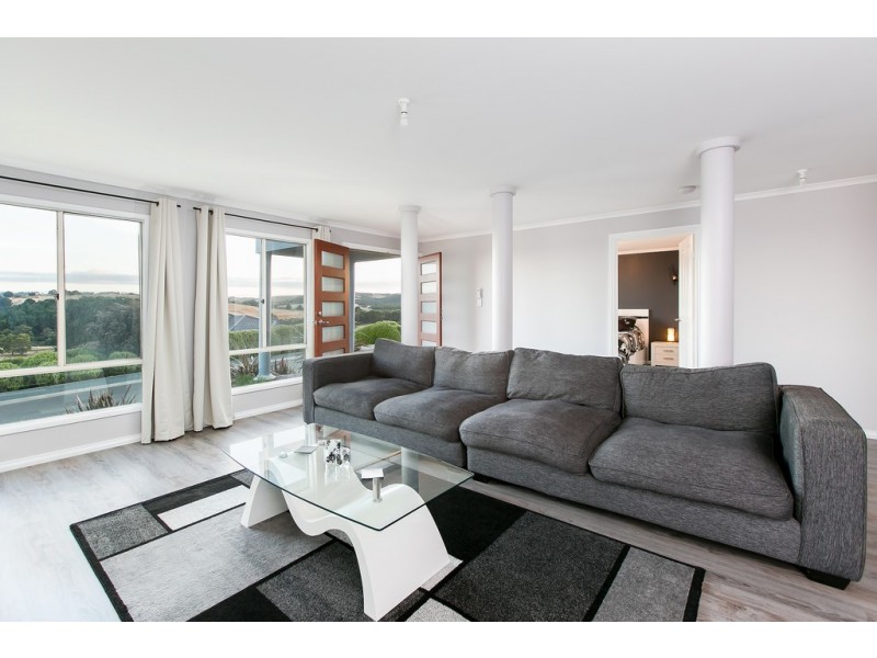 82 George Francis Drive, Mount Compass SA 5210