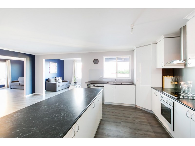 82 George Francis Drive, Mount Compass SA 5210