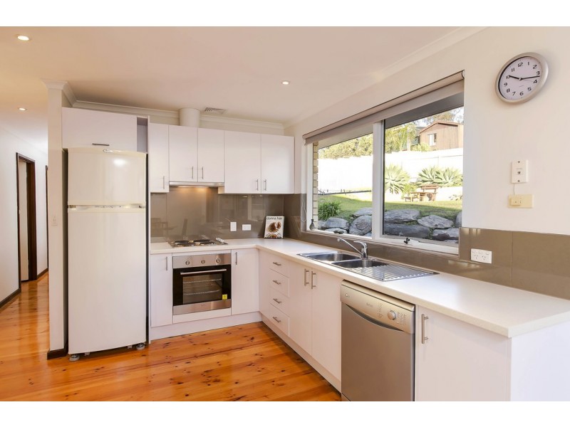 34 Jordan Avenue, Happy Valley SA 5159