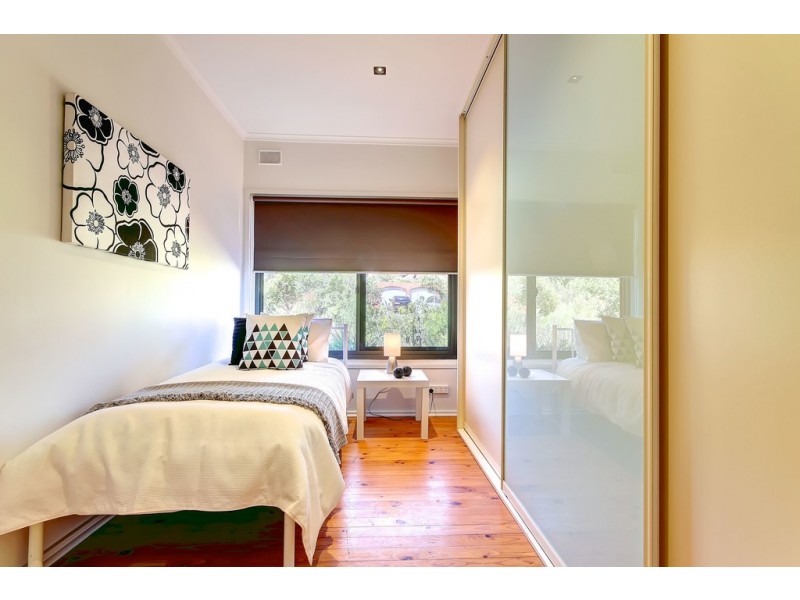 1 Avenell Avenue, Christies Beach SA 5165