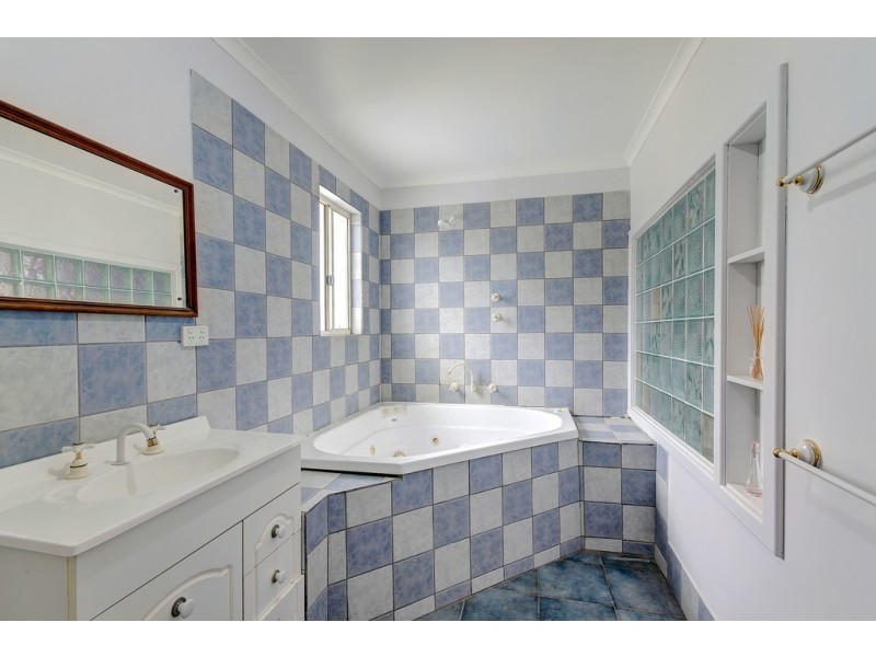 17 Third Avenue, Moana SA 5169