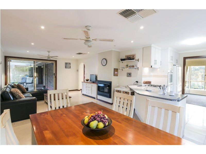 4 Crowsnest Place, Seaford Rise SA 5169