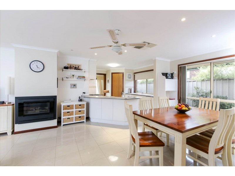 4 Crowsnest Place, Seaford Rise SA 5169