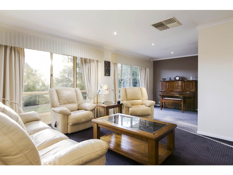 4 Crowsnest Place, Seaford Rise SA 5169