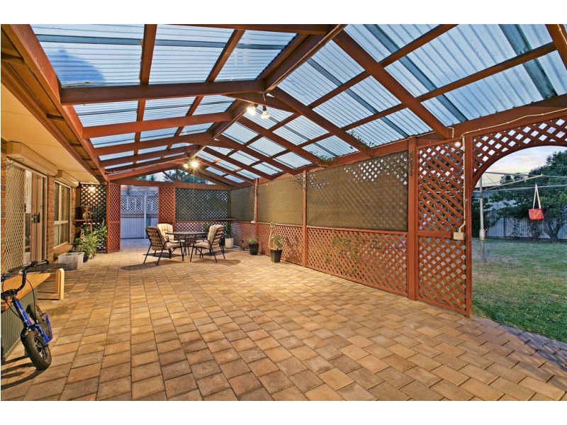 21 Helen Avenue, Aldinga Beach SA 5173