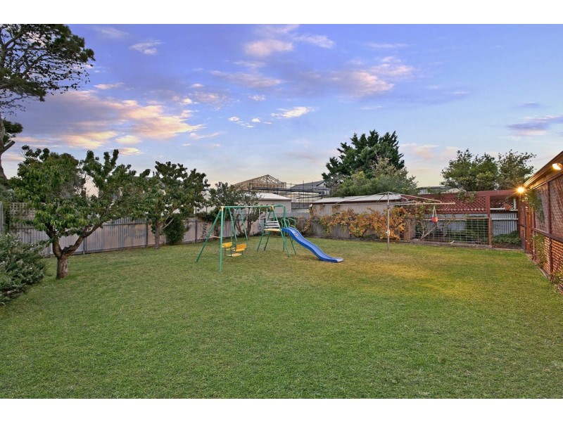 21 Helen Avenue, Aldinga Beach SA 5173
