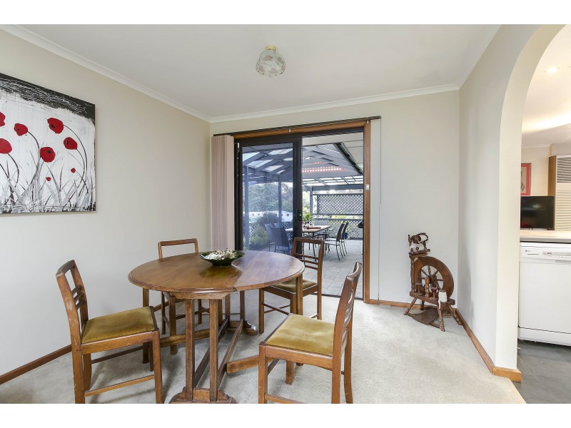 137 Perry Barr Road, Hallett Cove SA 5158