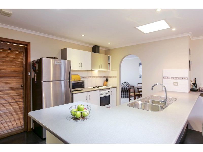 137 Perry Barr Road, Hallett Cove SA 5158