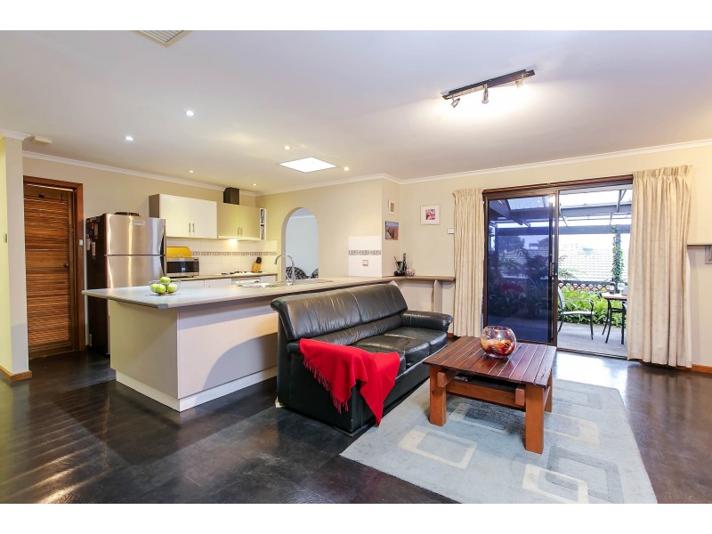 137 Perry Barr Road, Hallett Cove SA 5158