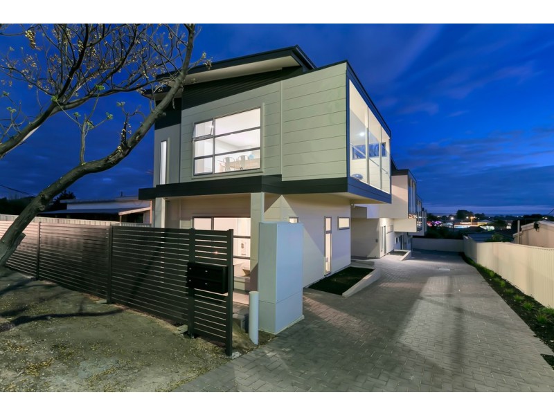 1 / 20 Maturin Avenue, Christies Beach SA 5165