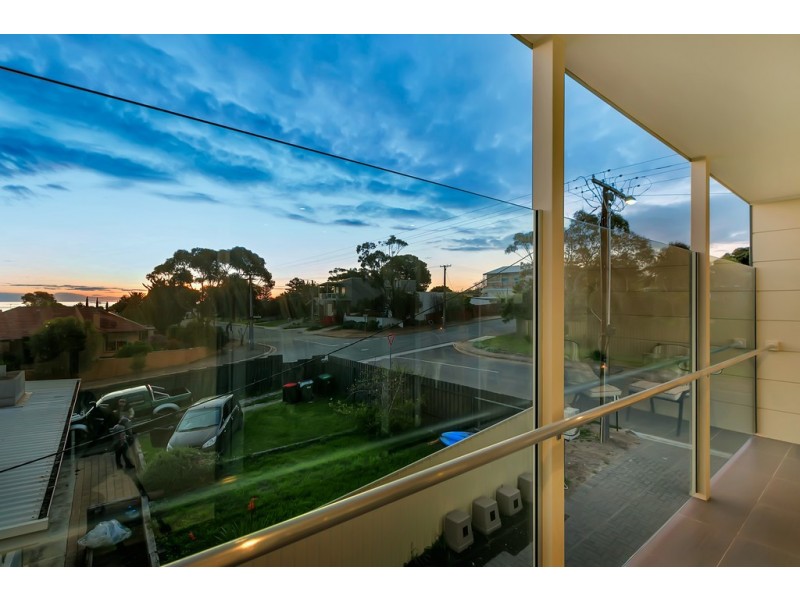 1 / 20 Maturin Avenue, Christies Beach SA 5165