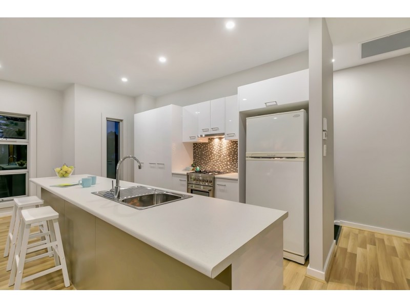 1 / 20 Maturin Avenue, Christies Beach SA 5165