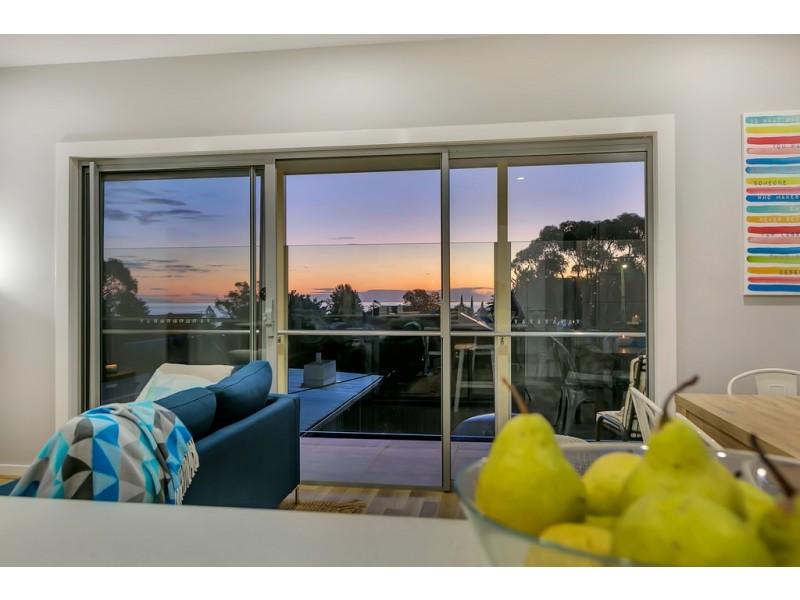 1 / 20 Maturin Avenue, Christies Beach SA 5165