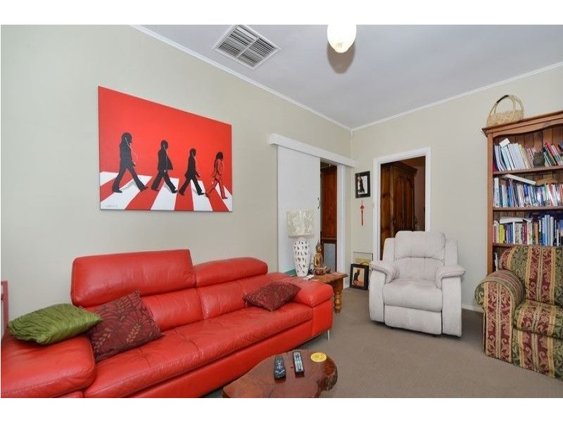 8 Witton Road, Port Noarlunga SA 5167