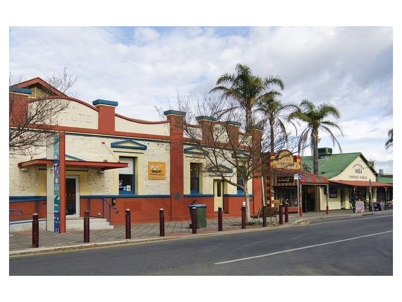 8 Witton Road, Port Noarlunga SA 5167