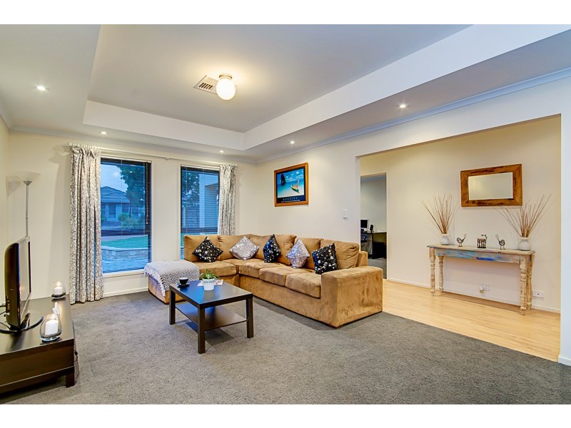 8 Channel Place, Seaford Meadows SA 5169