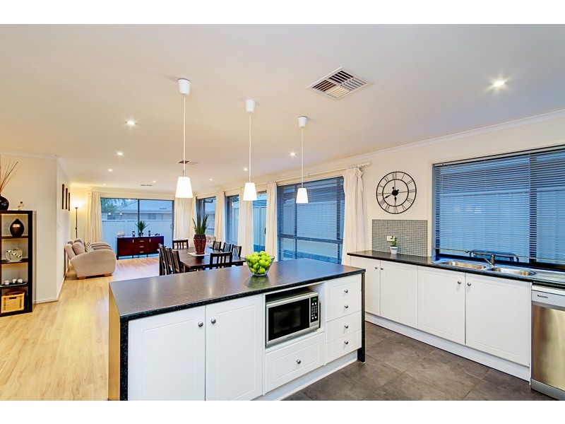 8 Channel Place, Seaford Meadows SA 5169