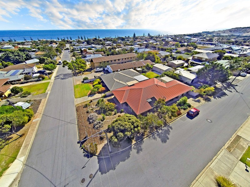 33 Wootoona Avenue, Christies Beach SA 5165