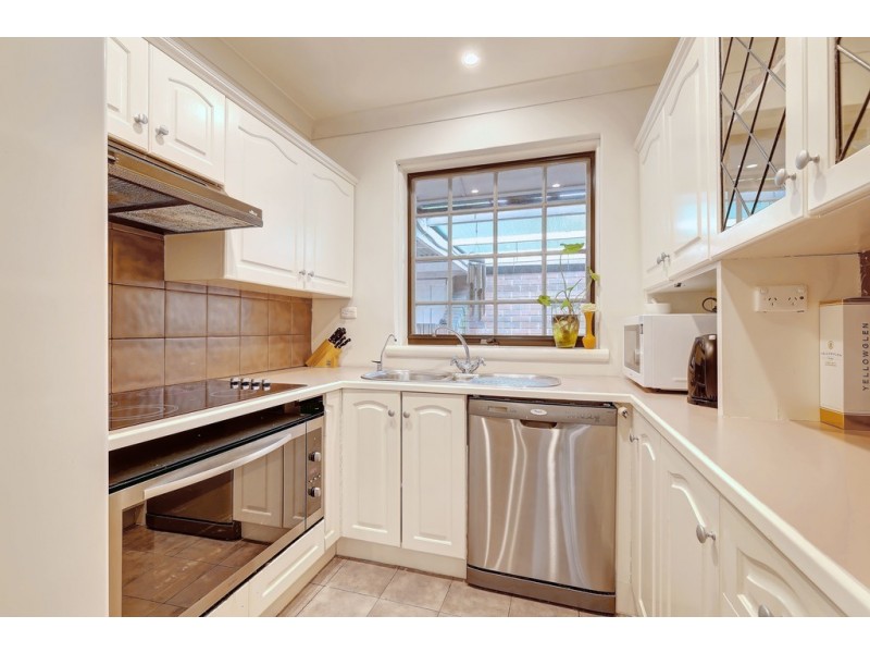 14 Regency Road, Happy Valley SA 5159