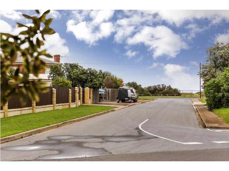 66 Albany Avenue, Port Noarlunga South SA 5167