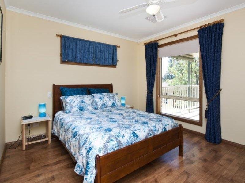 8 Wearing Street,, Port Noarlunga SA 5167