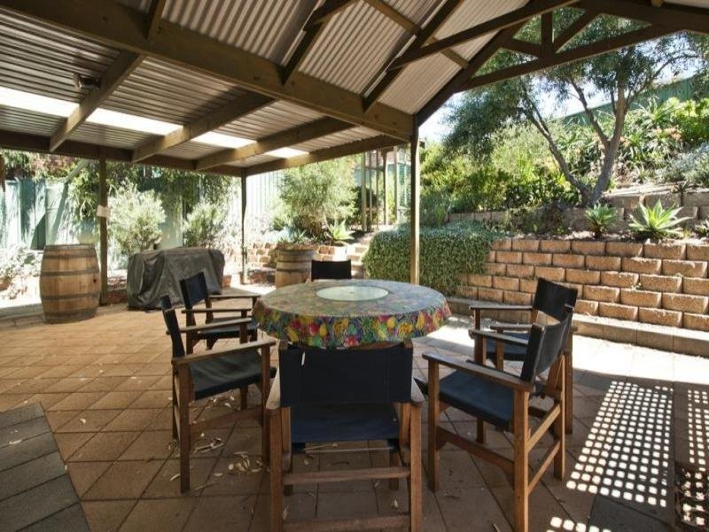 8 Wearing Street,, Port Noarlunga SA 5167