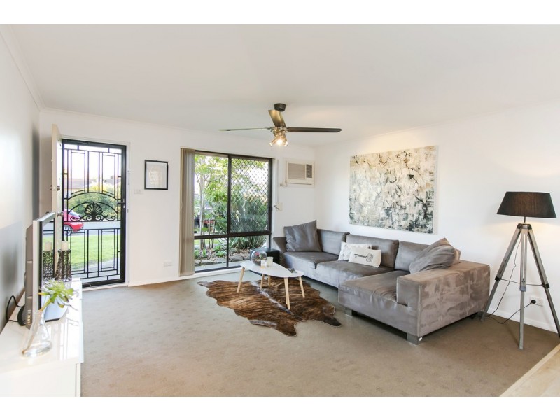 11 Helmsman Terrace, Seaford SA 5169