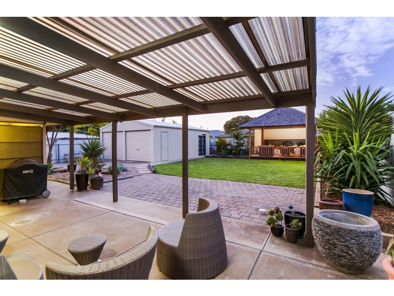 11 Helmsman Terrace, Seaford SA 5169