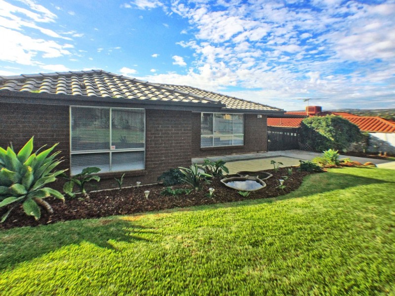 13 Essexvale Avenue, Huntfield Heights SA 5163