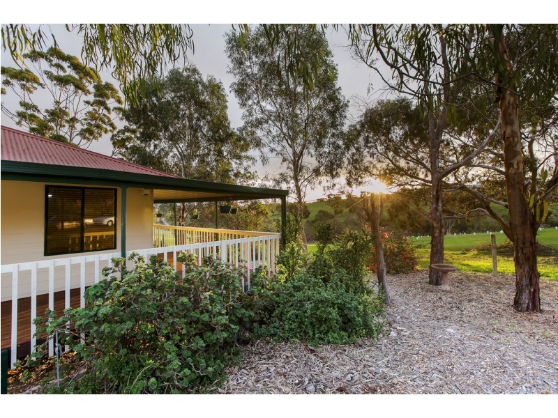 18 Owen Court, Christie Downs SA 5164