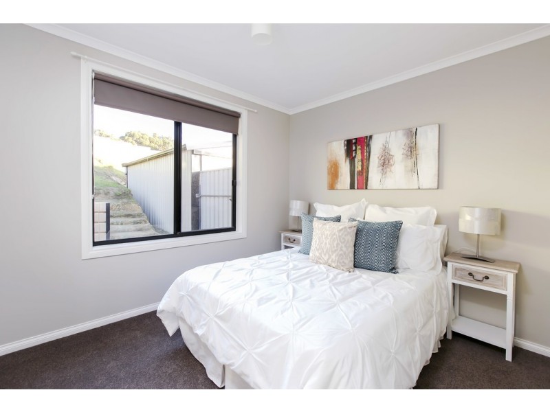 8 Light Place, Mount Compass SA 5210