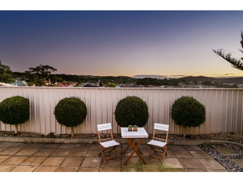 8 Light Place, Mount Compass SA 5210