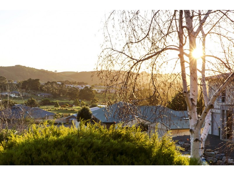 8 Light Place, Mount Compass SA 5210