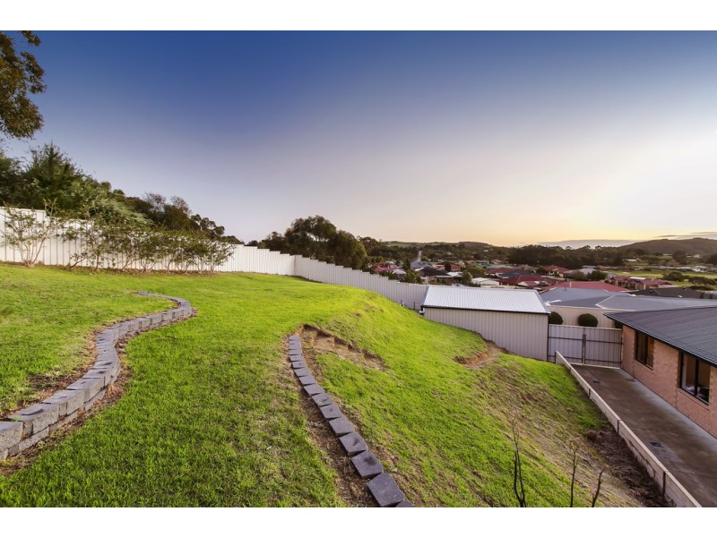 8 Light Place, Mount Compass SA 5210