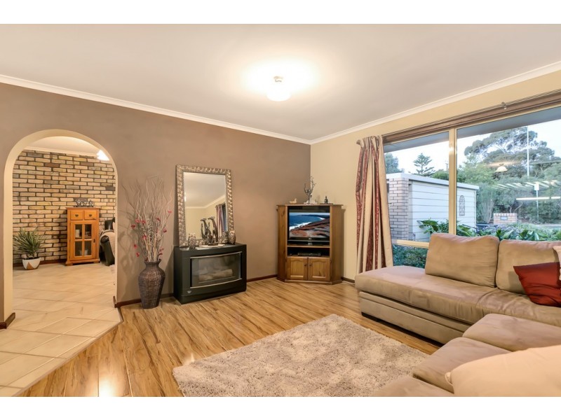 70 Skyline Drive, Flagstaff Hill SA 5159