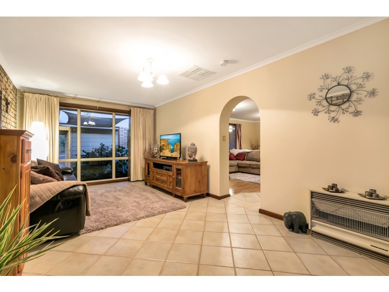 70 Skyline Drive, Flagstaff Hill SA 5159