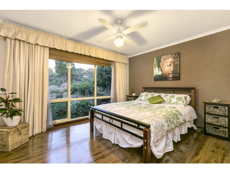 70 Skyline Drive, Flagstaff Hill SA 5159