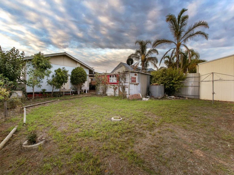 20 Deemster Avenue, Christies Beach SA 5165