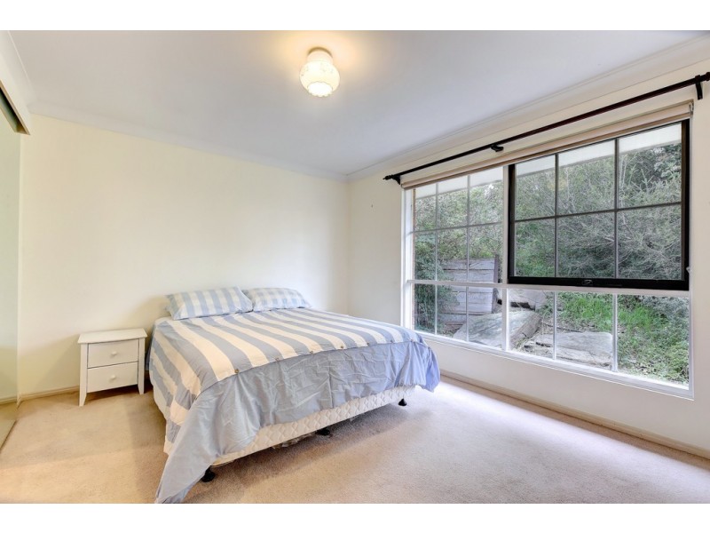 1 Columbia Court, Hallett Cove SA 5158