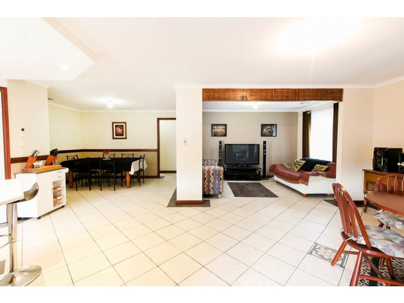 28 Worthing Drive, Sheidow Park SA 5158