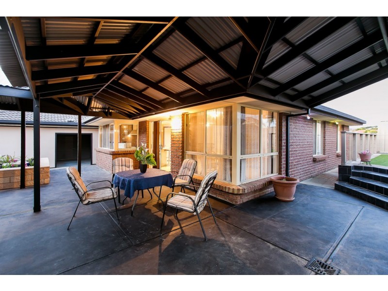 28 Worthing Drive, Sheidow Park SA 5158