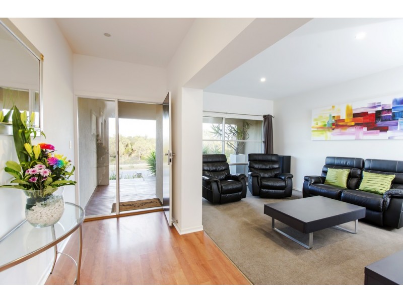 5 Brookside Crescent, Seaford Rise SA 5169