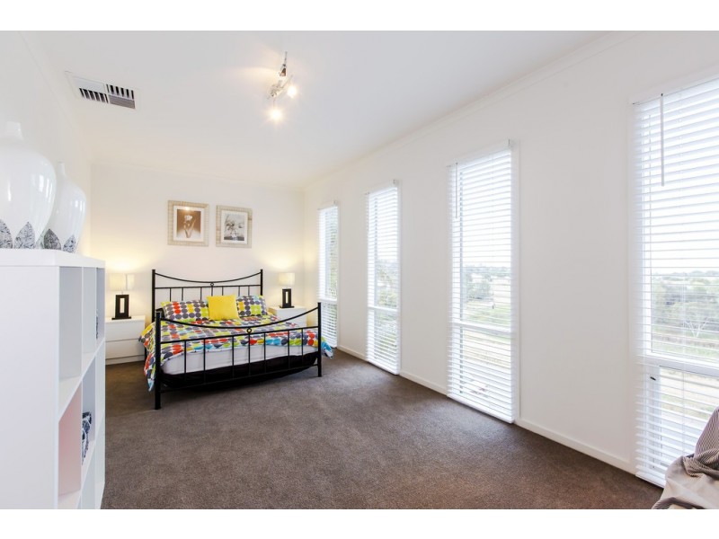 5 Brookside Crescent, Seaford Rise SA 5169