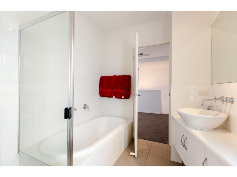 5 Brookside Crescent, Seaford Rise SA 5169