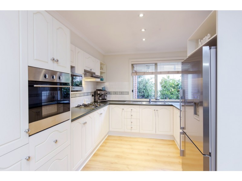 22 Gleneagles Road, Aberfoyle Park SA 5159