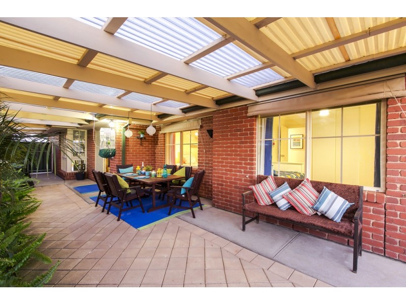 22 Gleneagles Road, Aberfoyle Park SA 5159