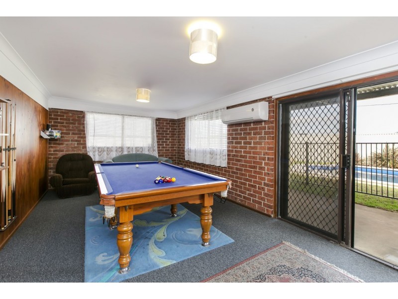 24 Woocalla Street, O’sullivan Beach SA 5166