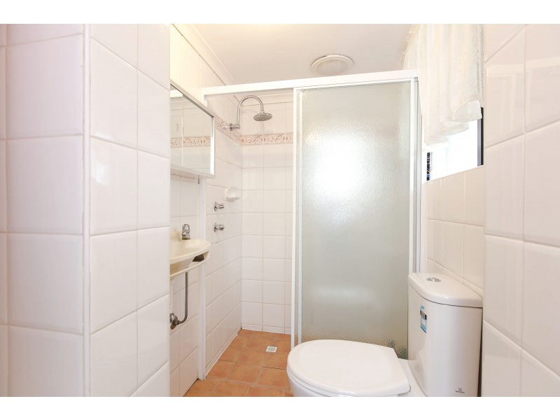 24 Woocalla Street, O’sullivan Beach SA 5166