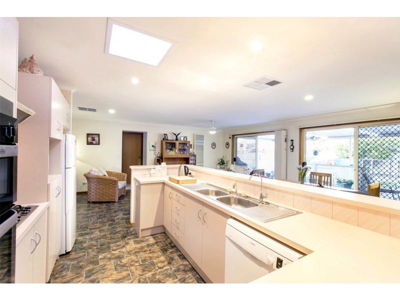 3 Watcombe Street, Moana SA 5169